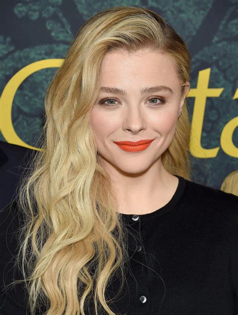 Here's What Chloë Grace Moretz Thinks About Being Open 